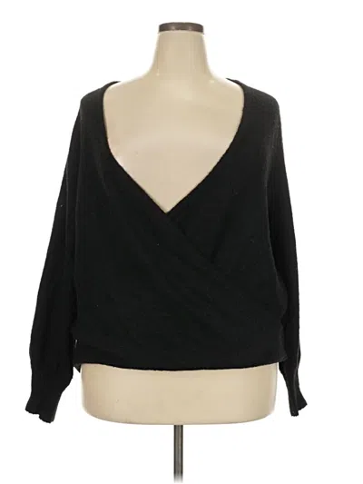 Pre-owned Torrid Pullover Sweater In Black