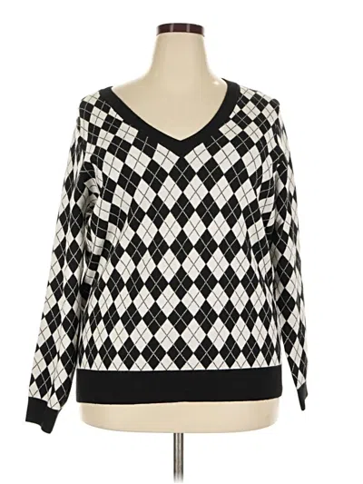 Pre-owned Torrid Pullover Sweater In Black