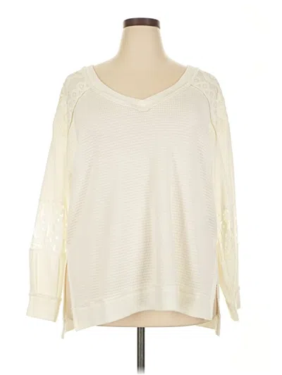 Pre-owned Torrid Pullover Sweater In White