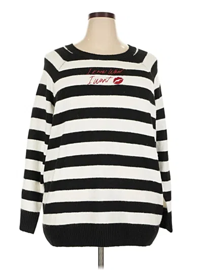Pre-owned Torrid Pullover Sweater In White