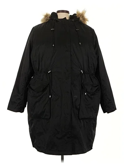 Pre-owned Torrid Raincoat In Black