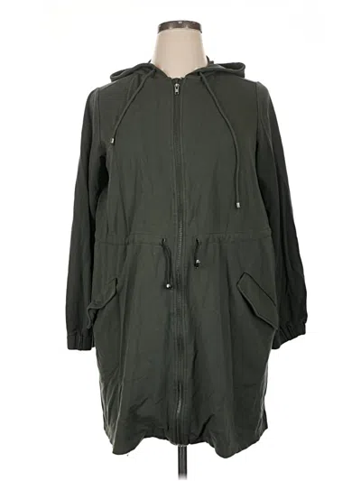 Pre-owned Torrid Raincoat In Green