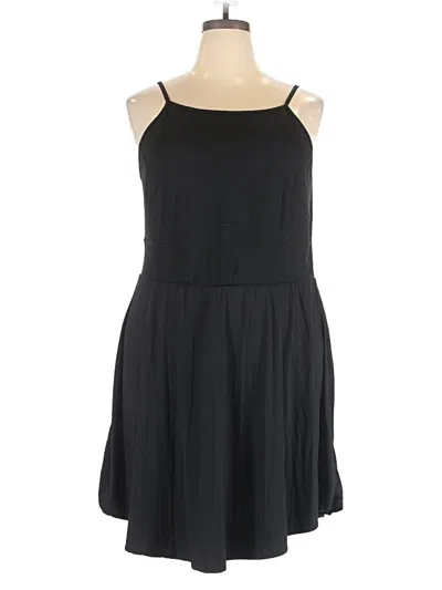 Pre-owned Torrid Romper In Black