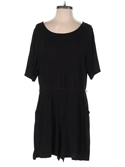 Pre-owned Torrid Romper In Black