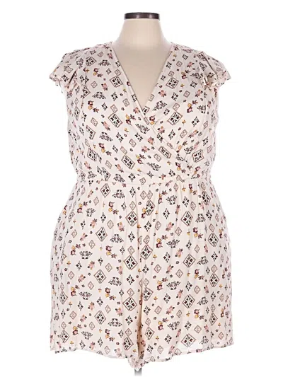 Pre-owned Torrid Romper In White