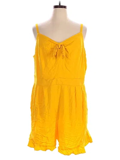 Pre-owned Torrid Romper In Yellow