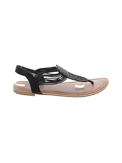 Pre-owned Torrid Sandals In Black