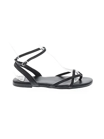 Pre-owned Torrid Sandals In Black