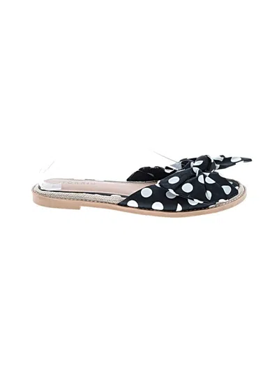 Pre-owned Torrid Sandals In Black