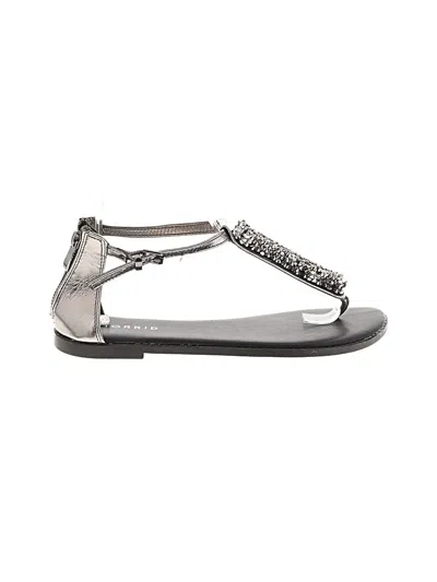 Pre-owned Torrid Sandals In Gray