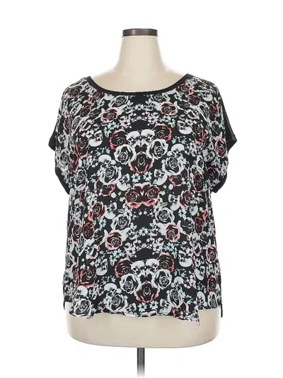 Pre-owned Torrid Short Sleeve Blouse In Black