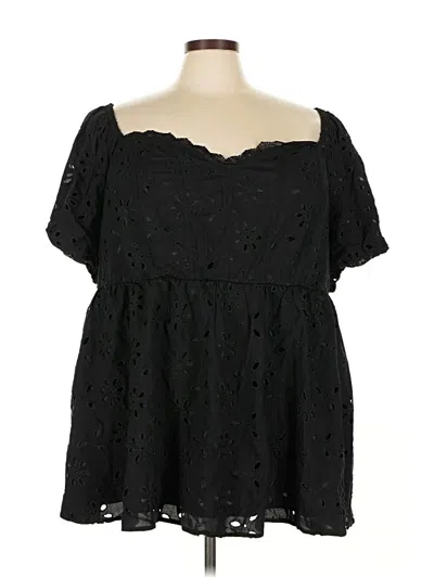 Pre-owned Torrid Short Sleeve Blouse In Black