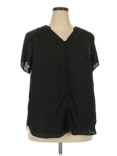 Pre-owned Torrid Short Sleeve Blouse In Black