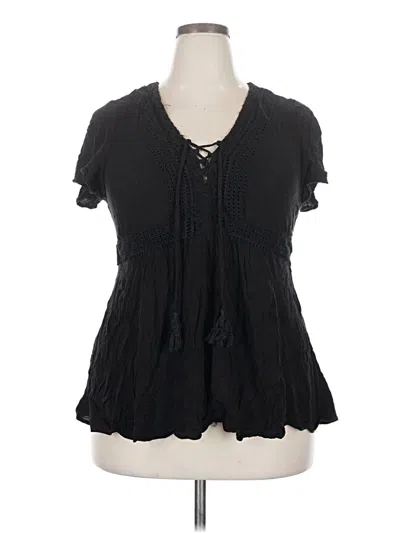 Pre-owned Torrid Short Sleeve Blouse In Black