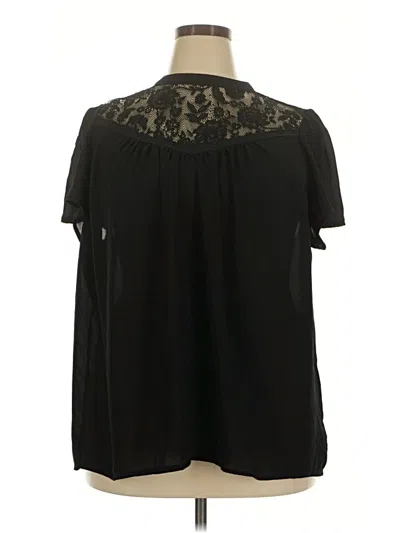 Pre-owned Torrid Short Sleeve Blouse In Black
