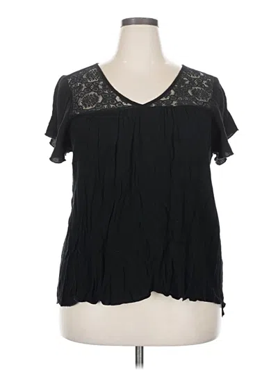 Pre-owned Torrid Short Sleeve Blouse In Black