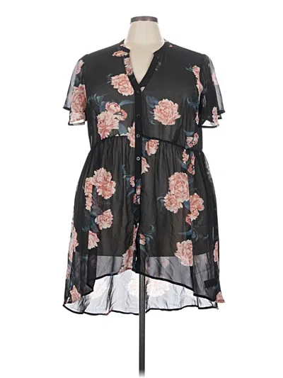 Pre-owned Torrid Short Sleeve Blouse In Black
