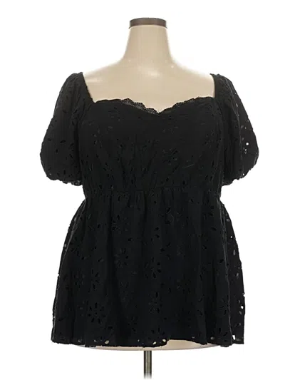 Pre-owned Torrid Short Sleeve Blouse In Black