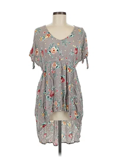 Pre-owned Torrid Short Sleeve Blouse In Gray