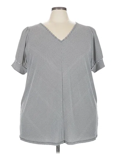 Pre-owned Torrid Short Sleeve Blouse In Gray