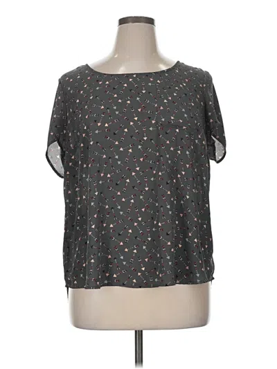 Pre-owned Torrid Short Sleeve Blouse In Gray