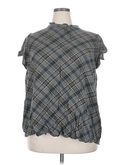 Pre-owned Torrid Short Sleeve Blouse In Gray