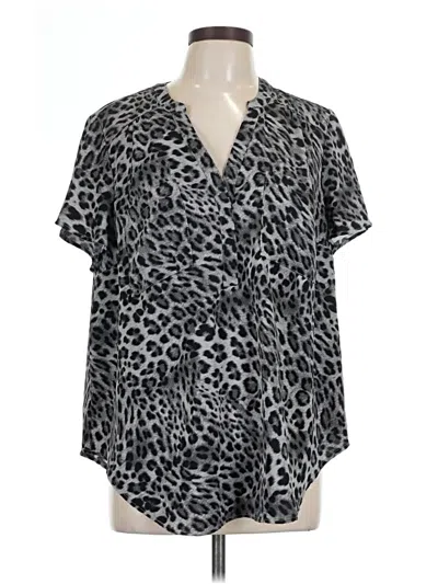 Pre-owned Torrid Short Sleeve Blouse In Gray