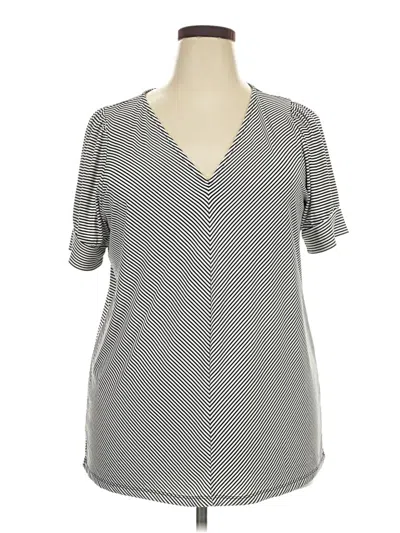 Pre-owned Torrid Short Sleeve Blouse In Gray