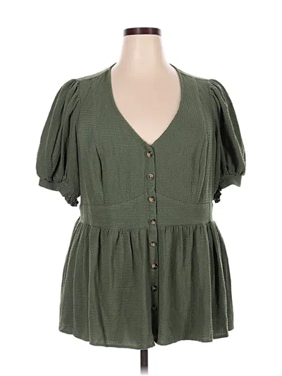 Pre-owned Torrid Short Sleeve Blouse In Green
