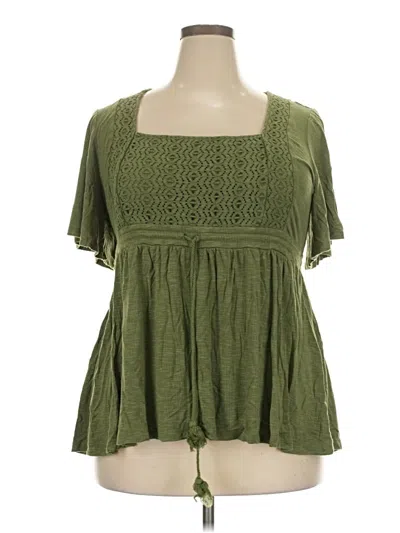 Pre-owned Torrid Short Sleeve Blouse In Green
