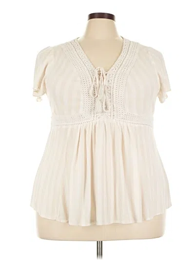 Pre-owned Torrid Short Sleeve Blouse In Ivory