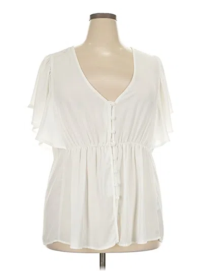 Pre-owned Torrid Short Sleeve Blouse In Ivory