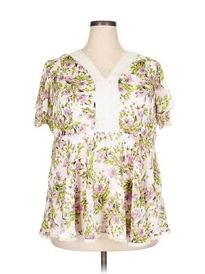 Pre-owned Torrid Short Sleeve Blouse In White