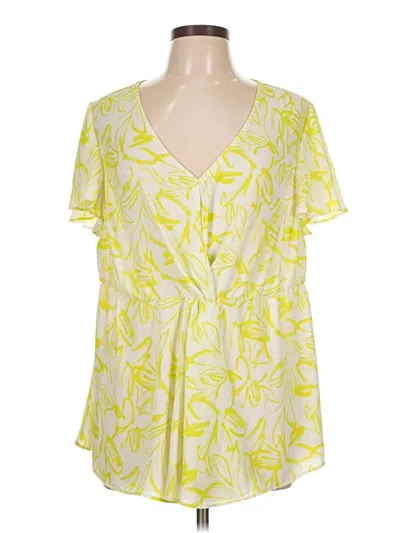 Pre-owned Torrid Short Sleeve Blouse In White