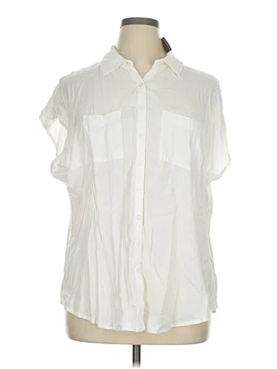 Torrid Short Sleeve Blouse In White