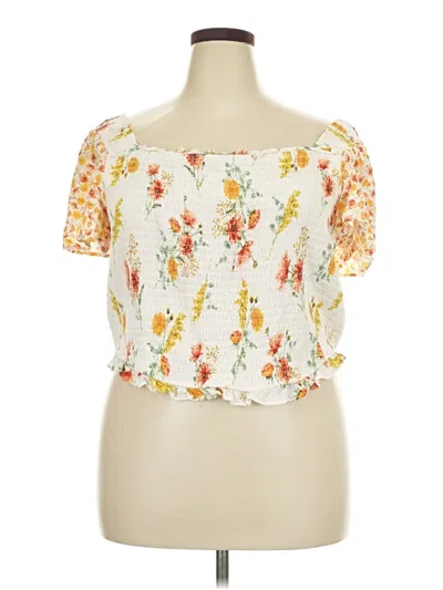 Pre-owned Torrid Short Sleeve Blouse In White