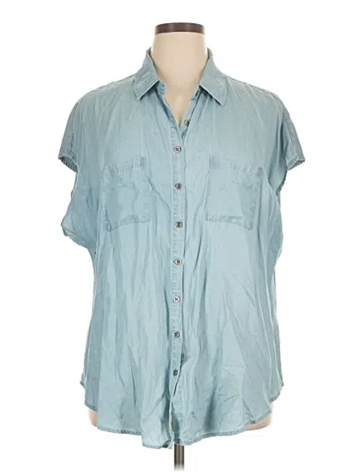 Pre-owned Torrid Short Sleeve Button Down Shirt In Blue