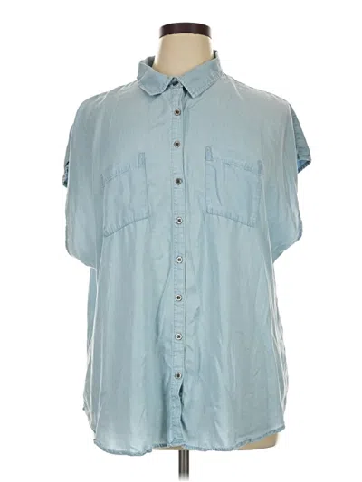Pre-owned Torrid Short Sleeve Button Down Shirt In Blue