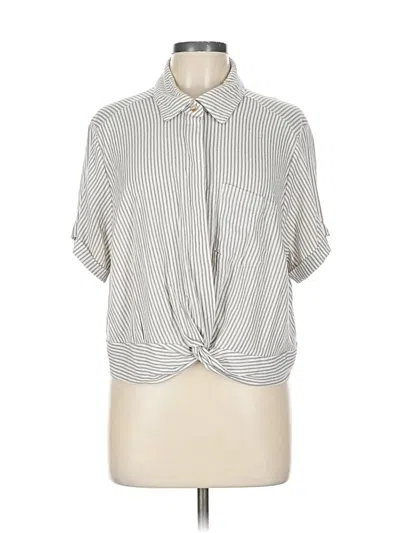 Pre-owned Torrid Short Sleeve Button Down Shirt In Gray