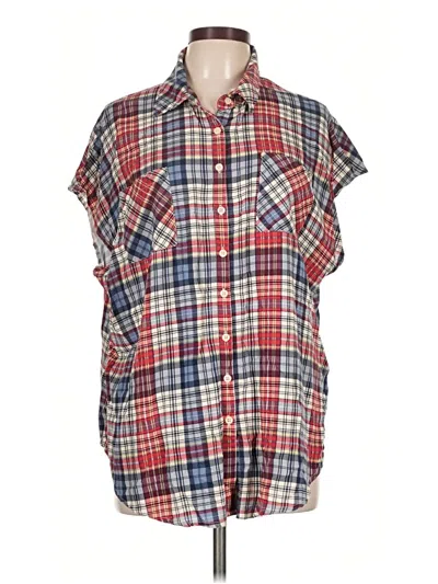 Pre-owned Torrid Short Sleeve Button Down Shirt In Red
