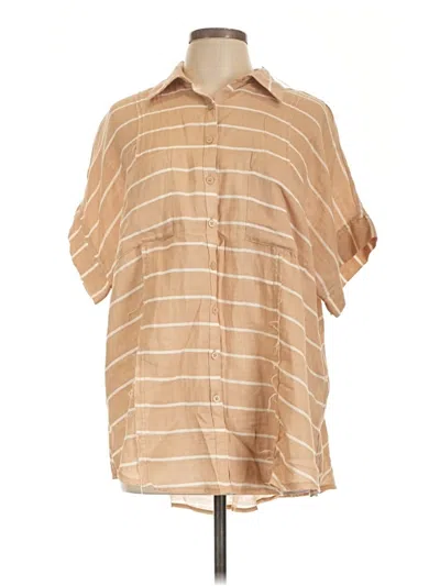 Pre-owned Torrid Short Sleeve Button Down Shirt In Tan