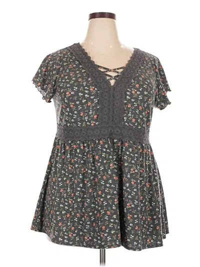 Pre-owned Torrid Short Sleeve Henley Shirt In Gray