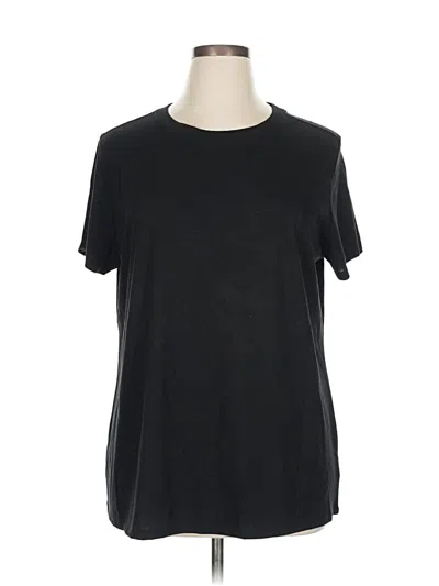Pre-owned Torrid Short Sleeve T-shirt In Black