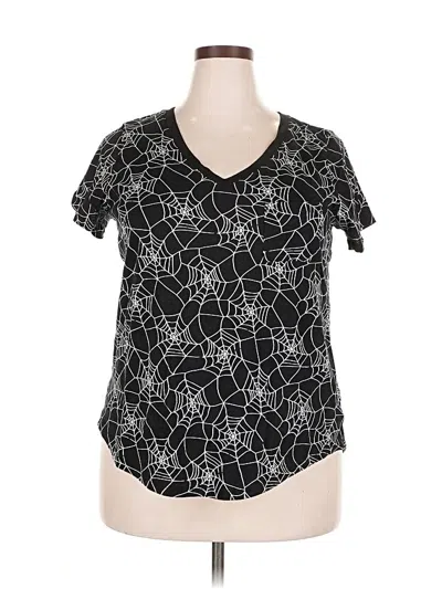 Pre-owned Torrid Short Sleeve T-shirt In Black