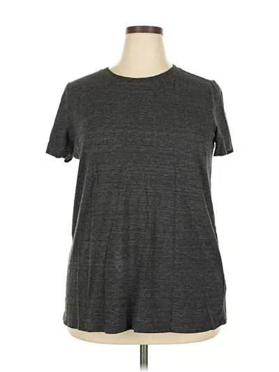 Pre-owned Torrid Short Sleeve T-shirt In Gray