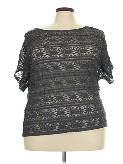 Pre-owned Torrid Short Sleeve Top Black Boatneck Tops