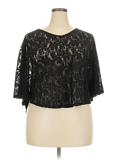 Pre-owned Torrid Short Sleeve Top Black Boatneck Tops
