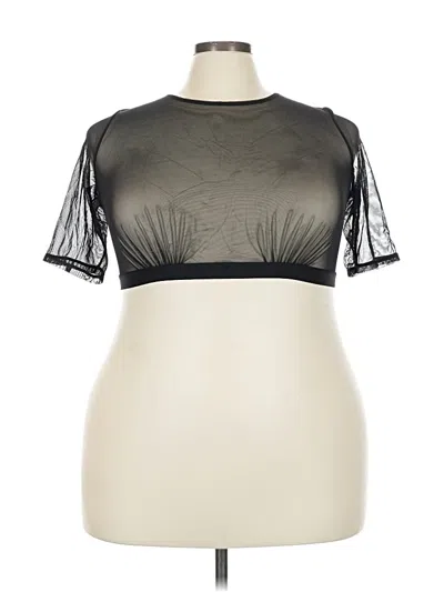 Pre-owned Torrid Short Sleeve Top Black Scoop Neck Tops