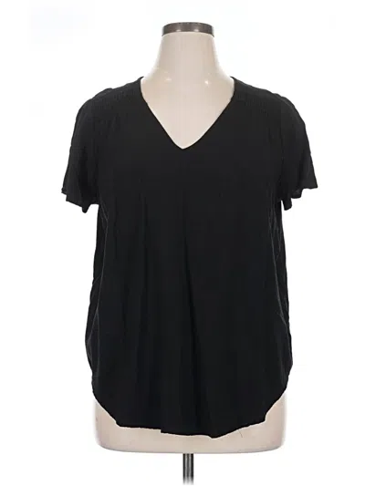 Pre-owned Torrid Short Sleeve Top Black V-neck Tops
