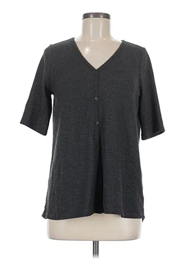 Pre-owned Torrid Short Sleeve Top Gray V-neck Tops